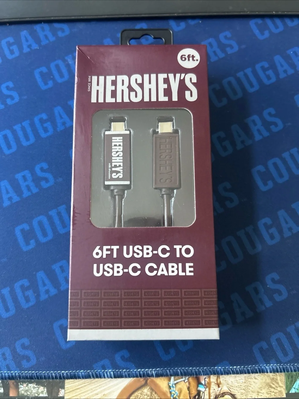 HERSHEY'S 6ft USB-C to USB-C Cable - Brown